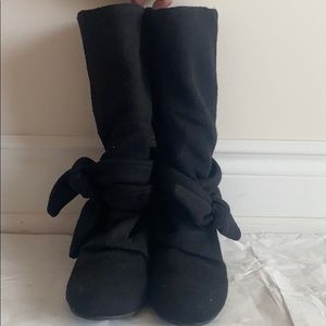 Black boots